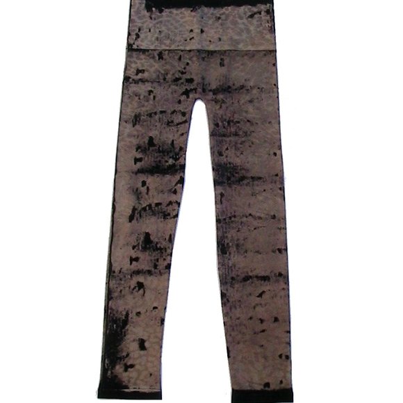 M. Rena Leopard Print Tummy Control Denim Leggings. One Size - Picture 2 of 2